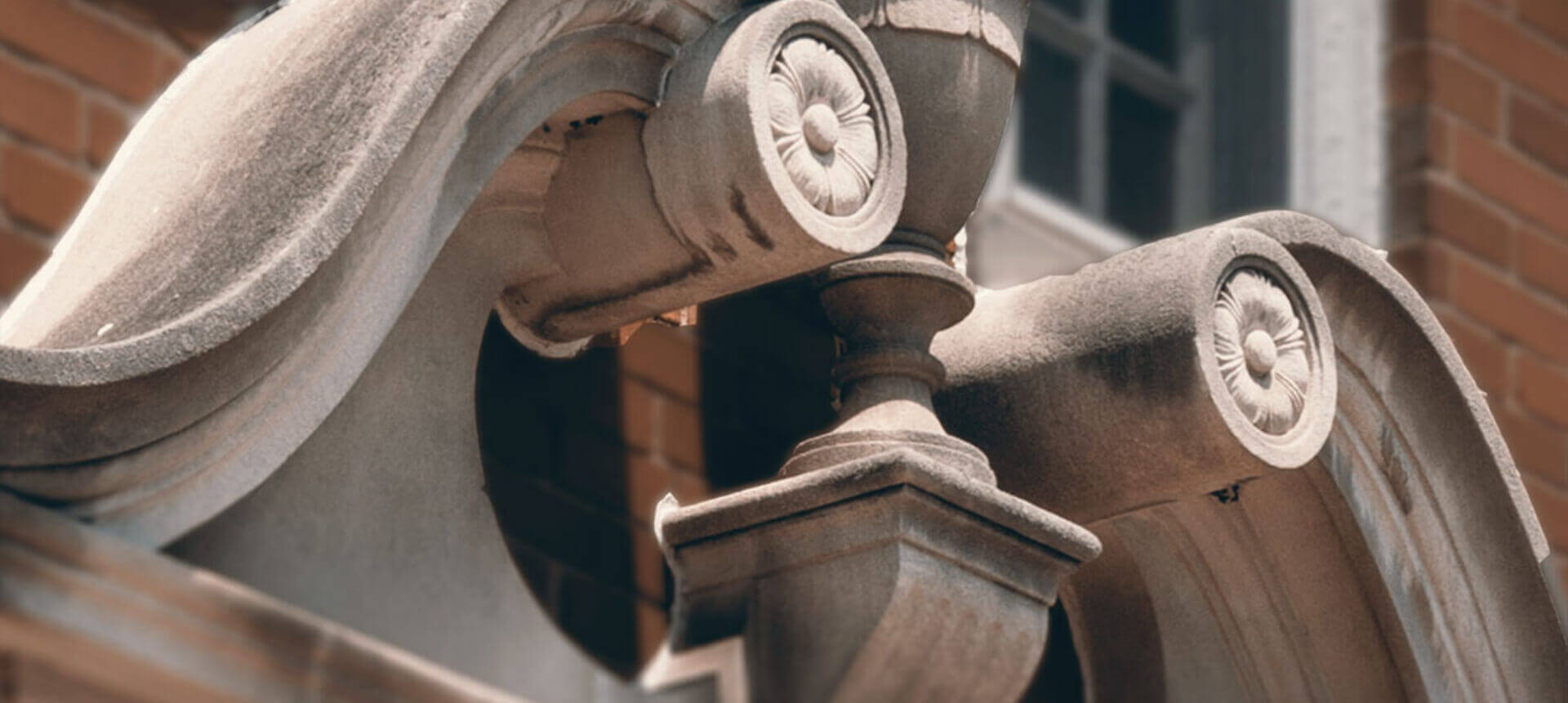 legal pillars on the front of a building